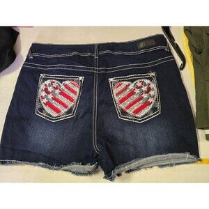 Wallflower Denim Shorts American Flag Heart Accent Pocket Rhinestone Button sz 7
